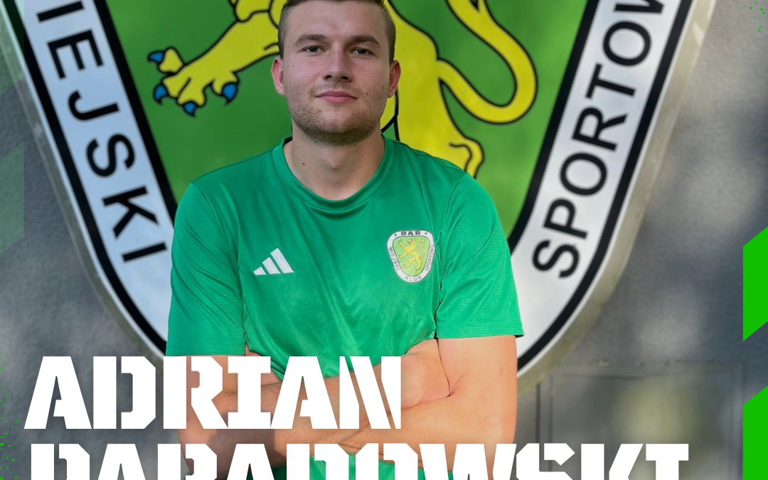 Adrian Paradowski piłkarzem Dębu Dębno